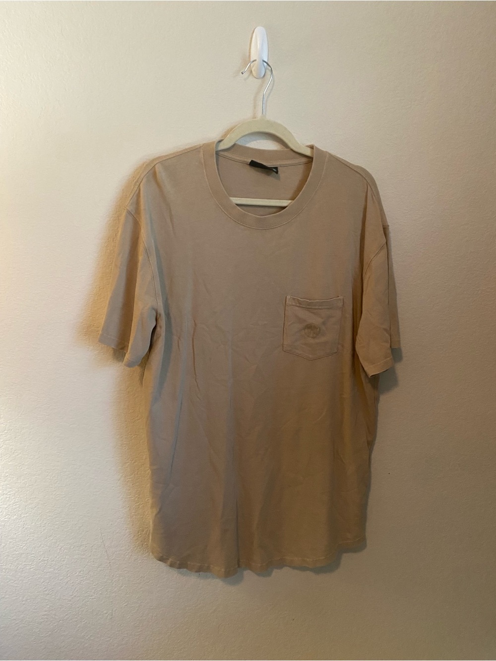 Men's Short-Sleeve Pocket Tee in Tan